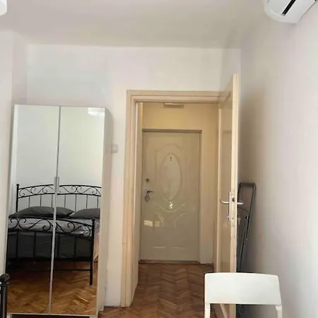 Central Home In Belgrad Exteriör bild