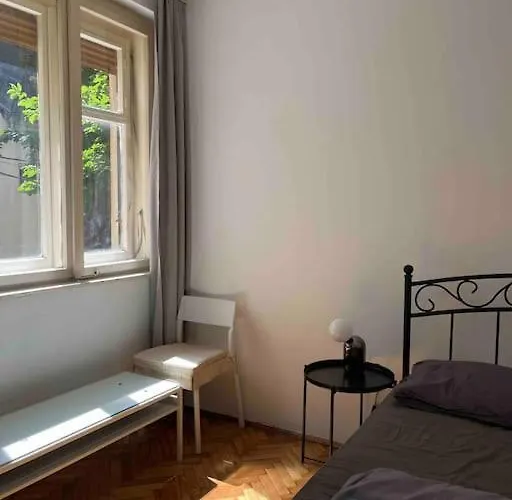 Central Home In Belgrade